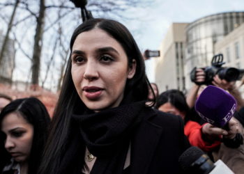 FILE PHOTO: Emma Coronel Aispuro, the wife of Joaquin Guzman, the Mexican drug lord known as "El Chapo", exits the Brooklyn Federal Courthouse during the trial in the Brooklyn borough of New York, U.S., February 5, 2019. REUTERS/Jeenah Moon/File Photo