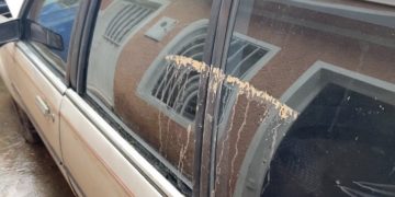 Marca hasta donde llegó el nivel agua en la vereda 4 de Las Vegas de Táriba / Foto @lorebornacelly