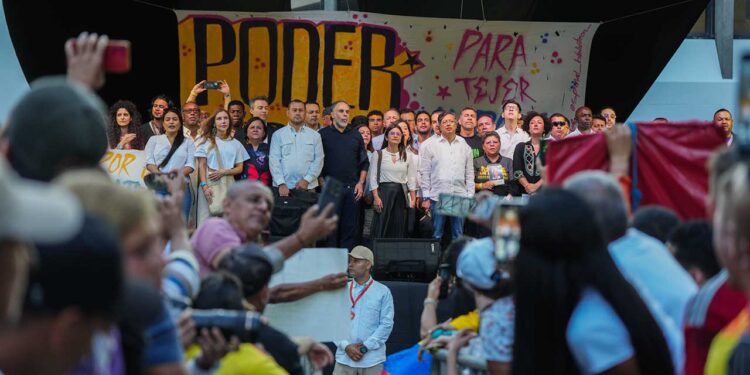 ‘La justicia tiene que ser libre, no arrodillada al crimen ni a la política’: presidente Petro desde Medellín